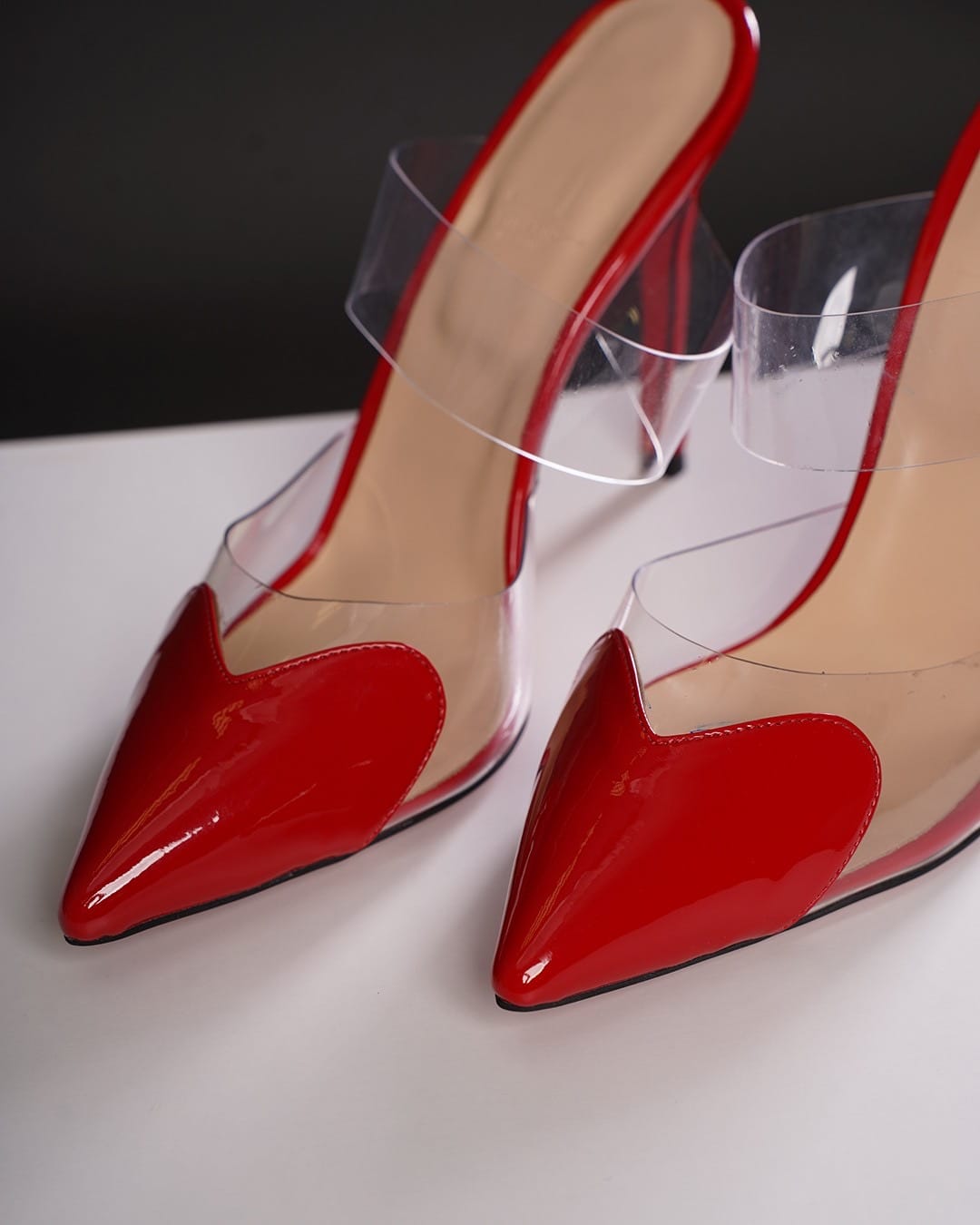 Дамски обувки LOVE HEART  червен лак  с ток 10 см.