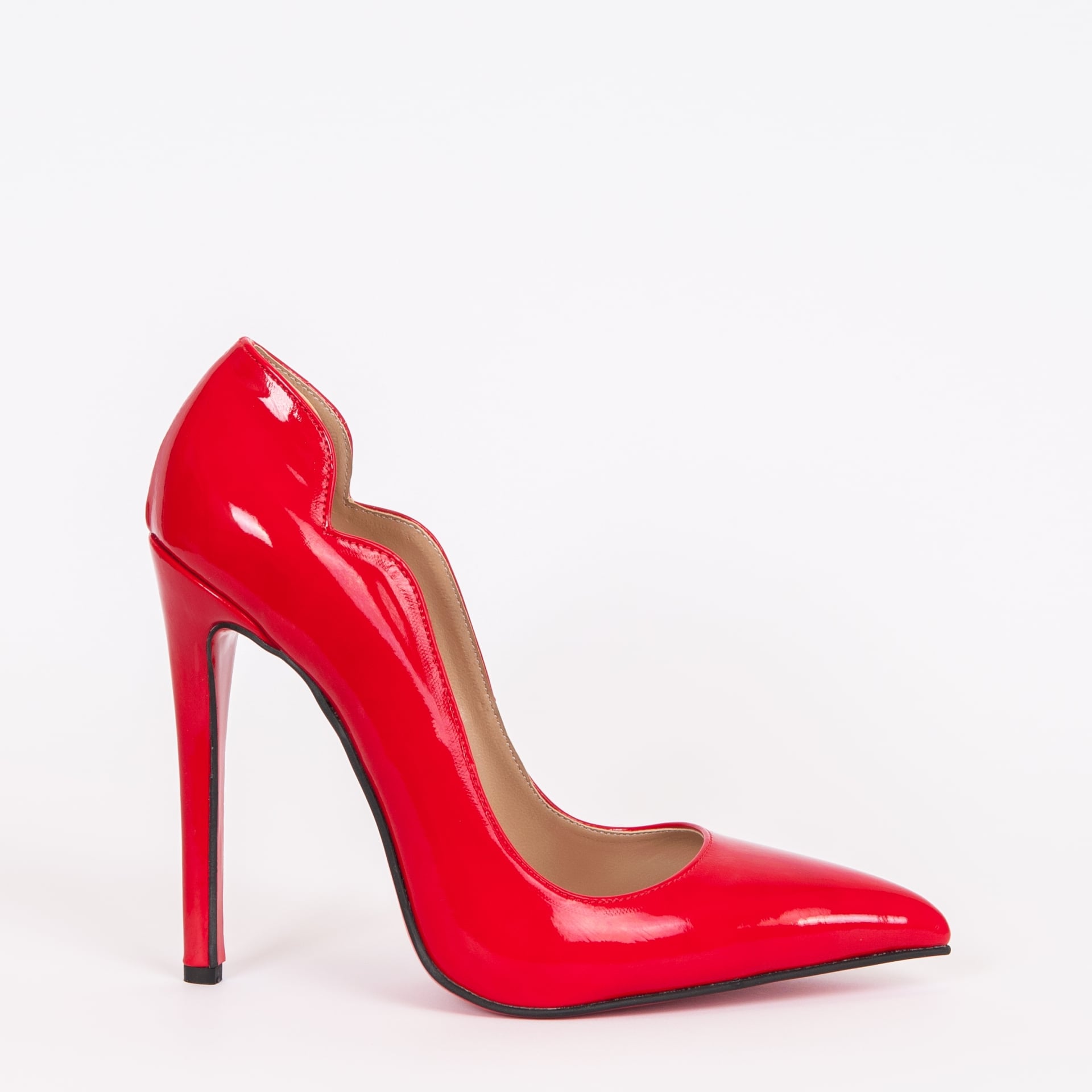 Дамски обувки LOVE червен лак с ток 12 см.
