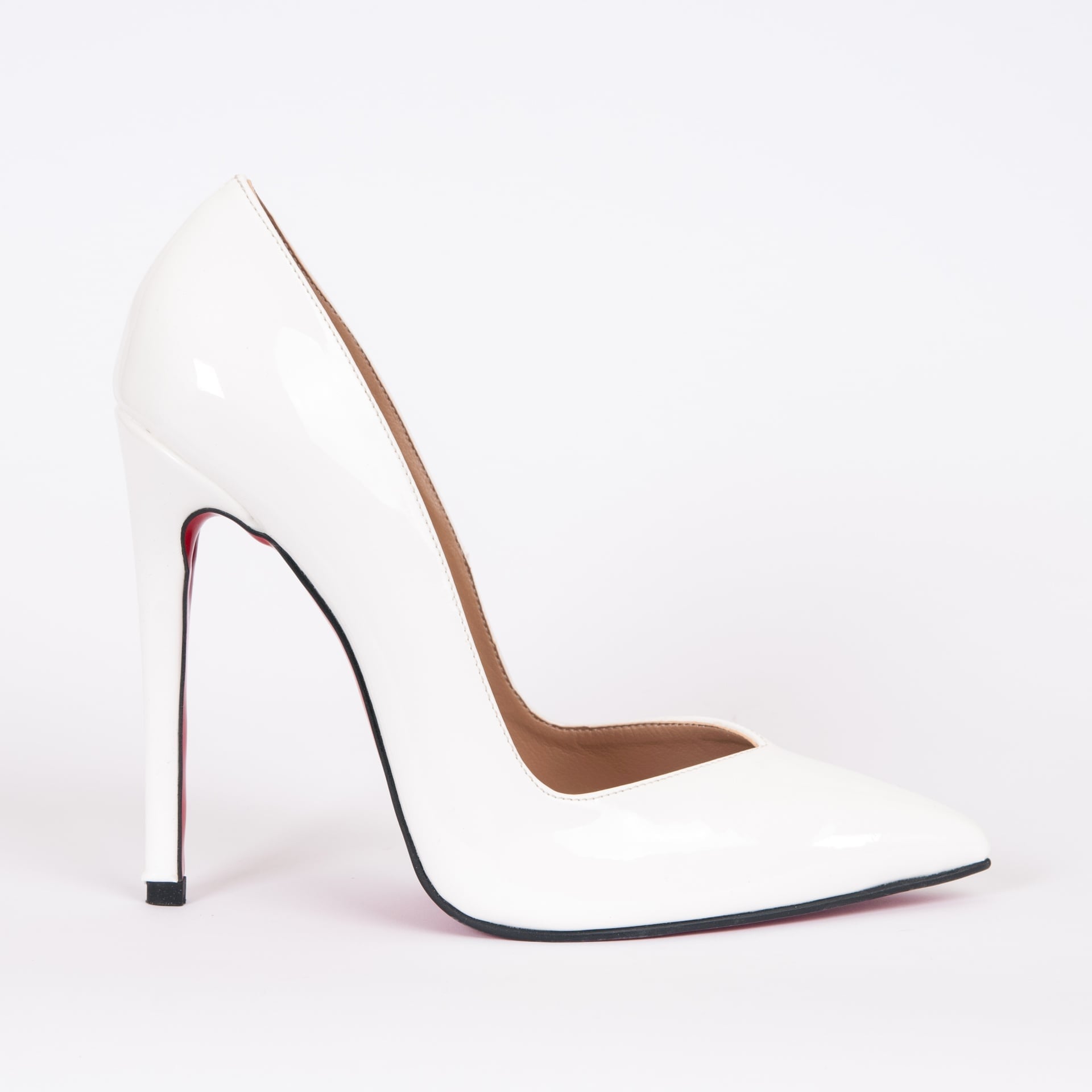 Дамски обувки VERONA бяло лак с ток 12 см. 
