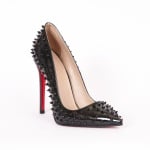 Дамски обувки шипове цвят черен лак  с ток 12 см.